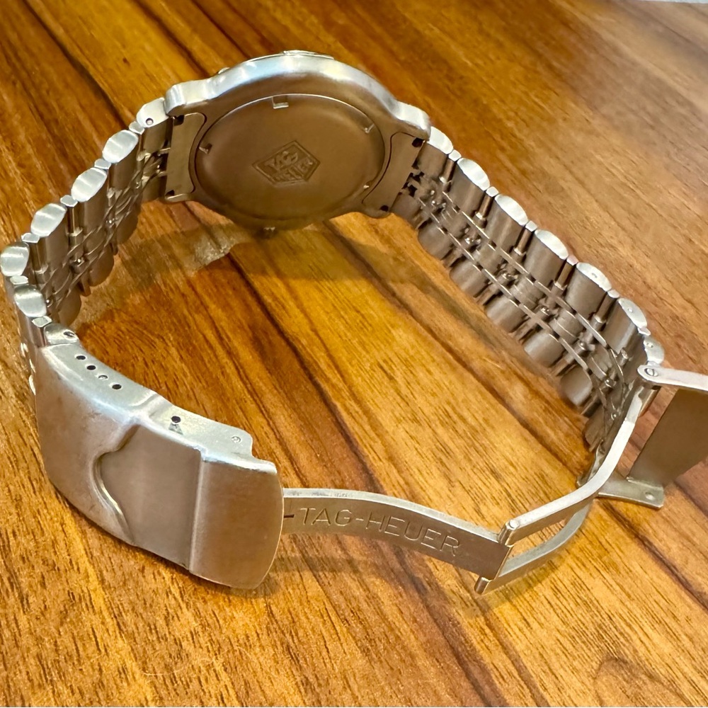 Tag Heuer 🖤🩶 Black Stainless Steel Quartz Watch - Picture 6 of 9